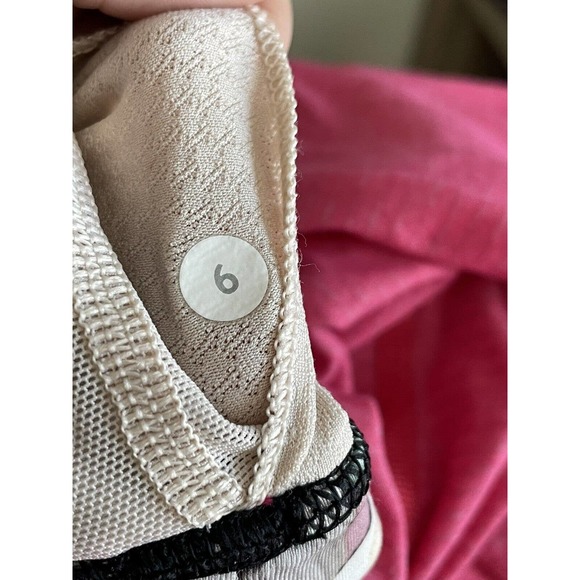 Lululemon Pink Wild Tank So Fly Butterfly Bon Bon 6 - Picture 7 of 7